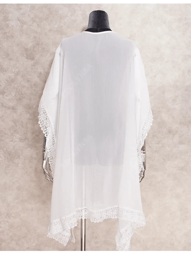 Poncho de Plage en Dentelle Florale